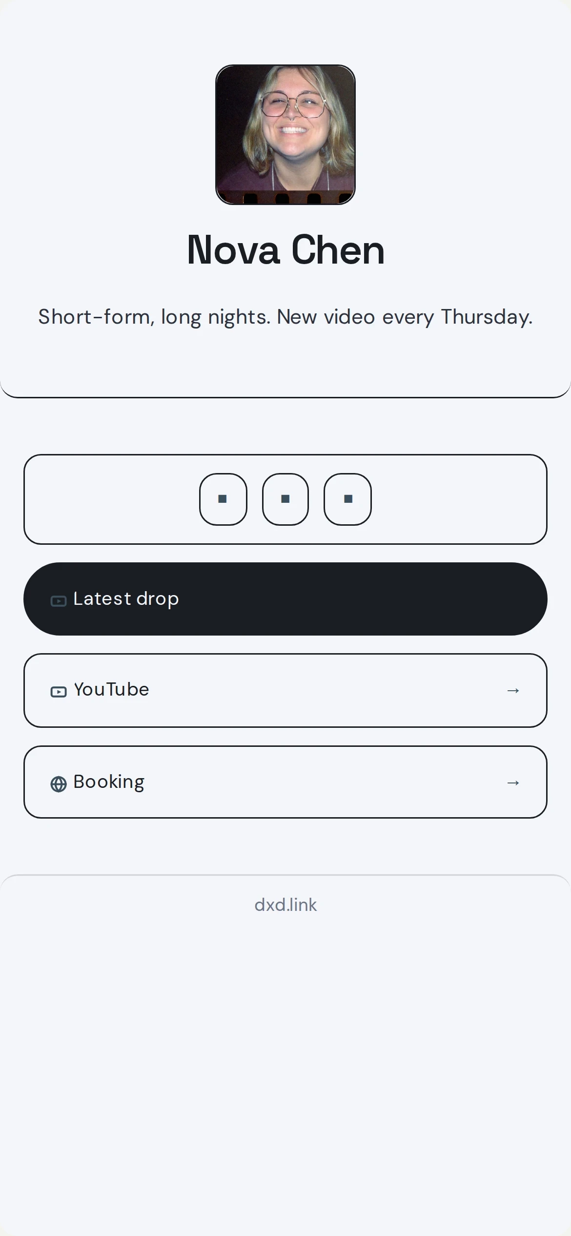 A Daylight creator hub with pill links on the narrow canvas, mobile